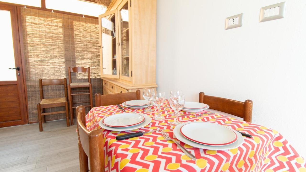 Yellow House-Villetta Con Giardino Oristano Ngoại thất bức ảnh