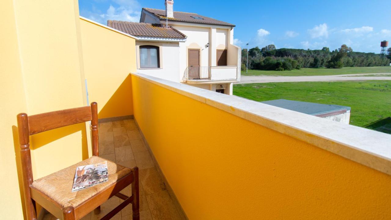 Yellow House-Villetta Con Giardino Oristano Ngoại thất bức ảnh