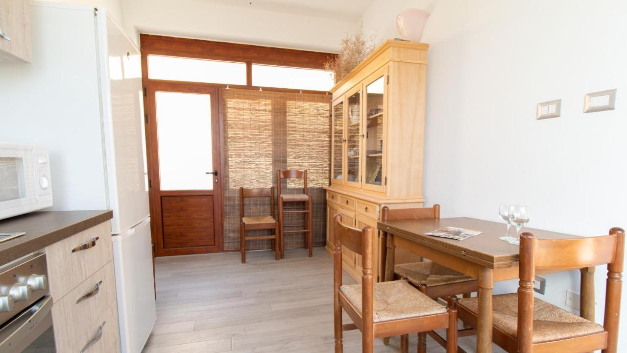 Yellow House-Villetta Con Giardino Oristano Ngoại thất bức ảnh